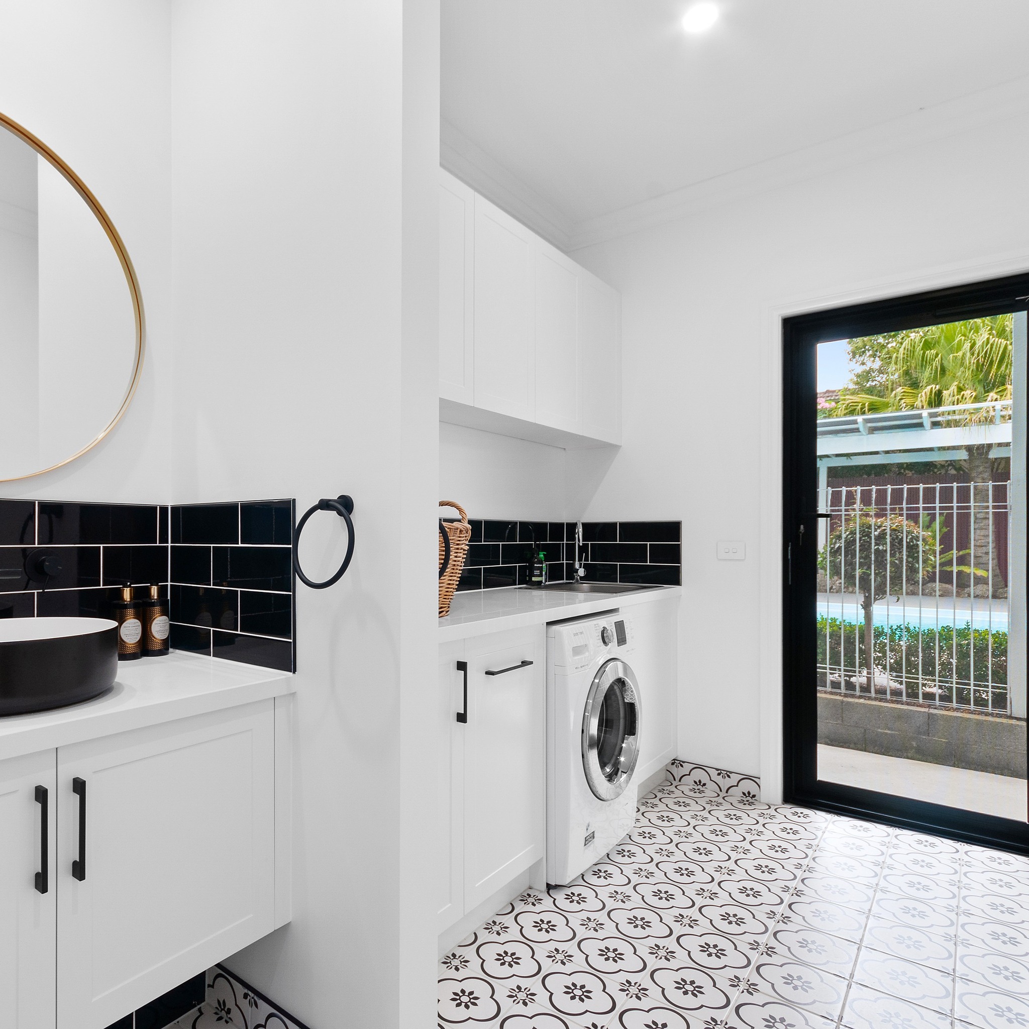 Kitchens U Build laundry