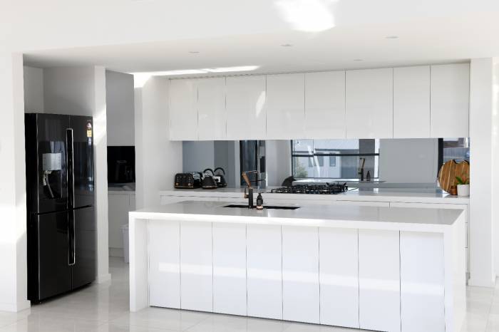 Modern Kitchen Butlers Pantry Vanities